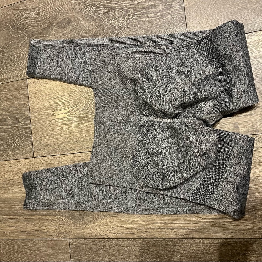 Butt lifting contour scrunch leggings (abyl apparel) size small